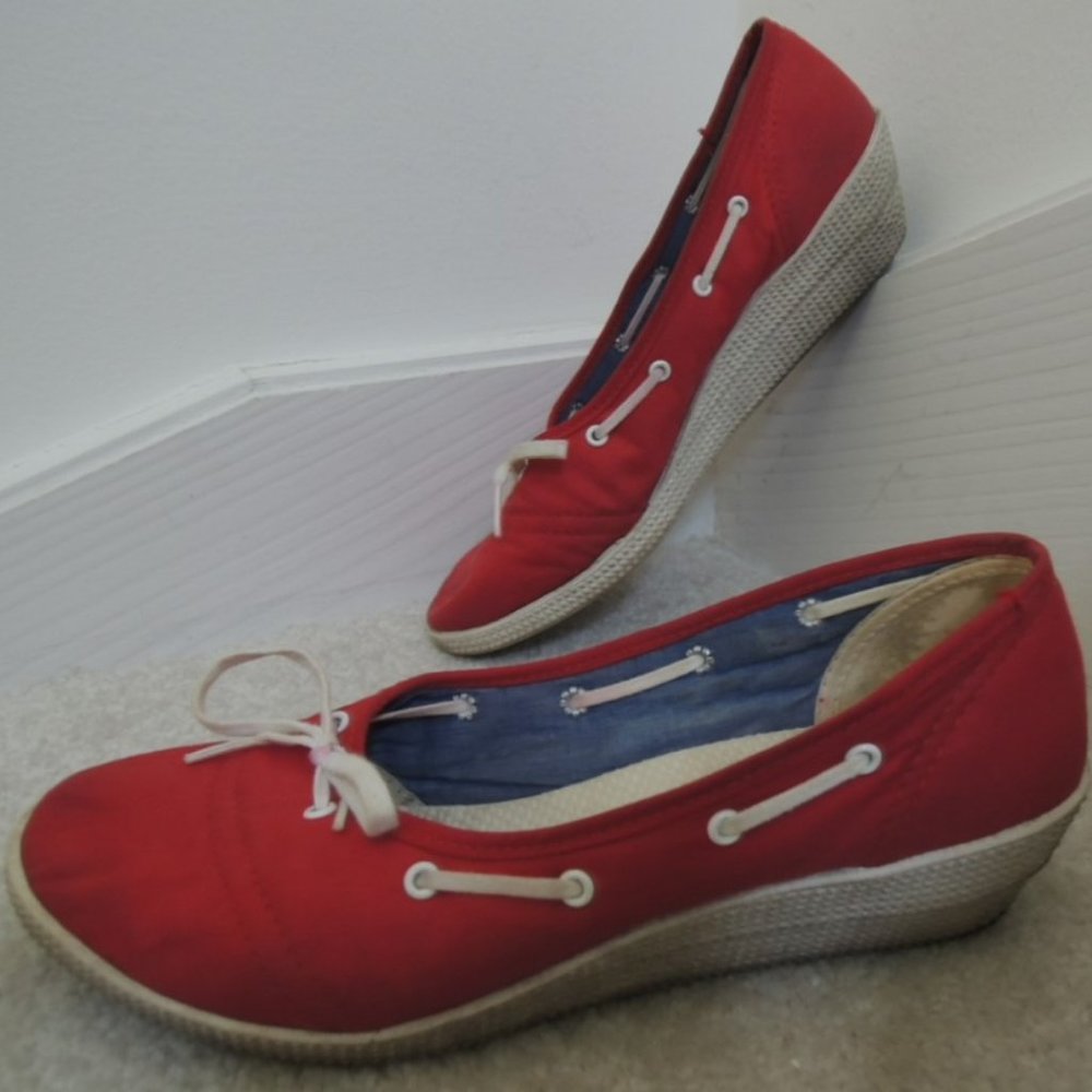 Ladies Shoes Size 8 M Red Cotton Fabric Slip On Wedge Boat Shoe Style $60 Value